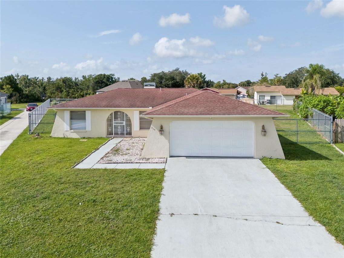 714 Tournament Ln., Kissimmee, FL 34759