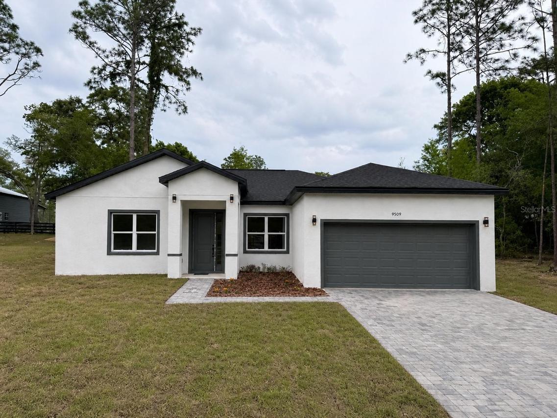9509 N Old Mill Way, Citrus Springs, FL 34433