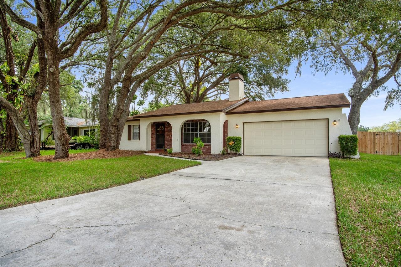 2217 Boxwood Way, Brandon, FL 33511