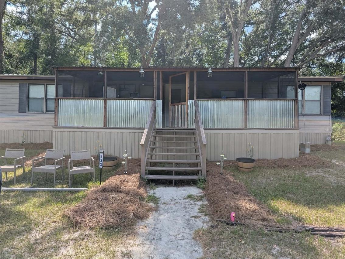 933 NE Fir St, Pinetta, FL 32350