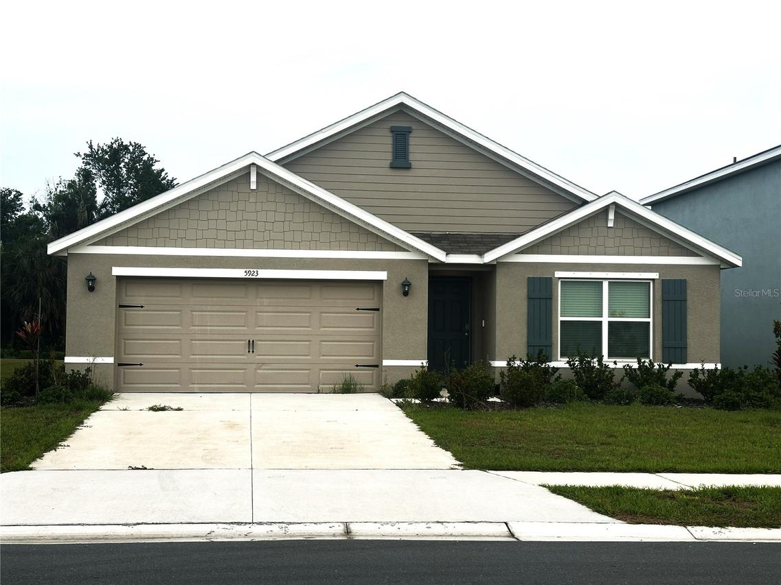 5923 Flagstone Tr., Palmetto, FL 34221