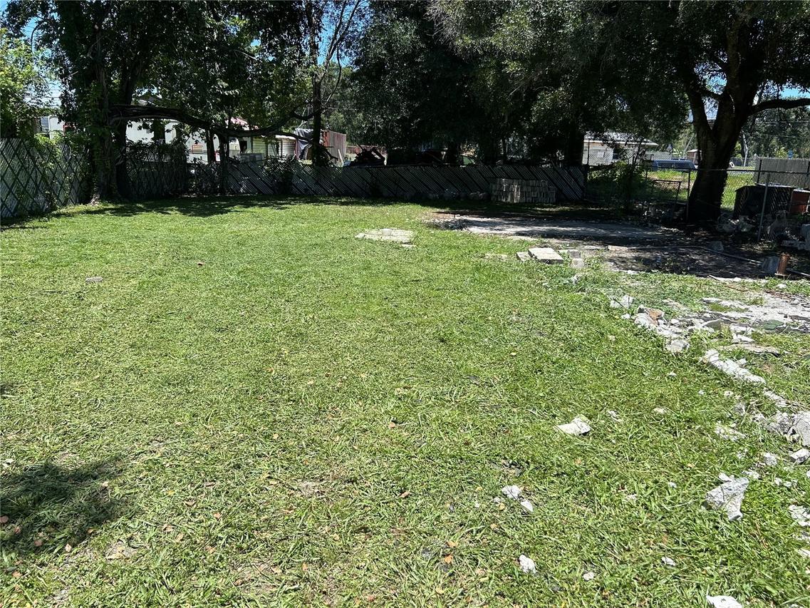 129 1st St., Winter Haven, FL 33880