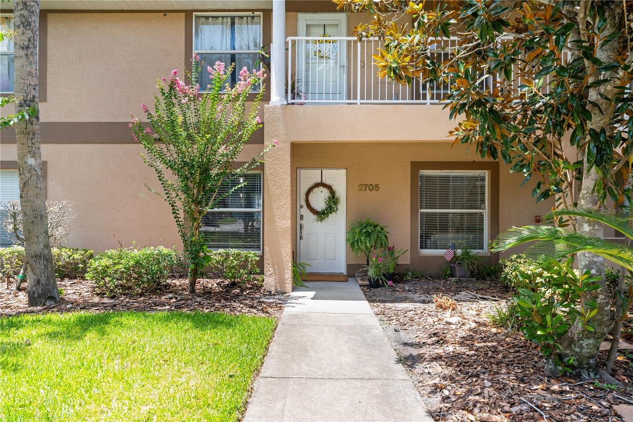 2705 Emerald Lake Ct, Kissimmee, FL 34744