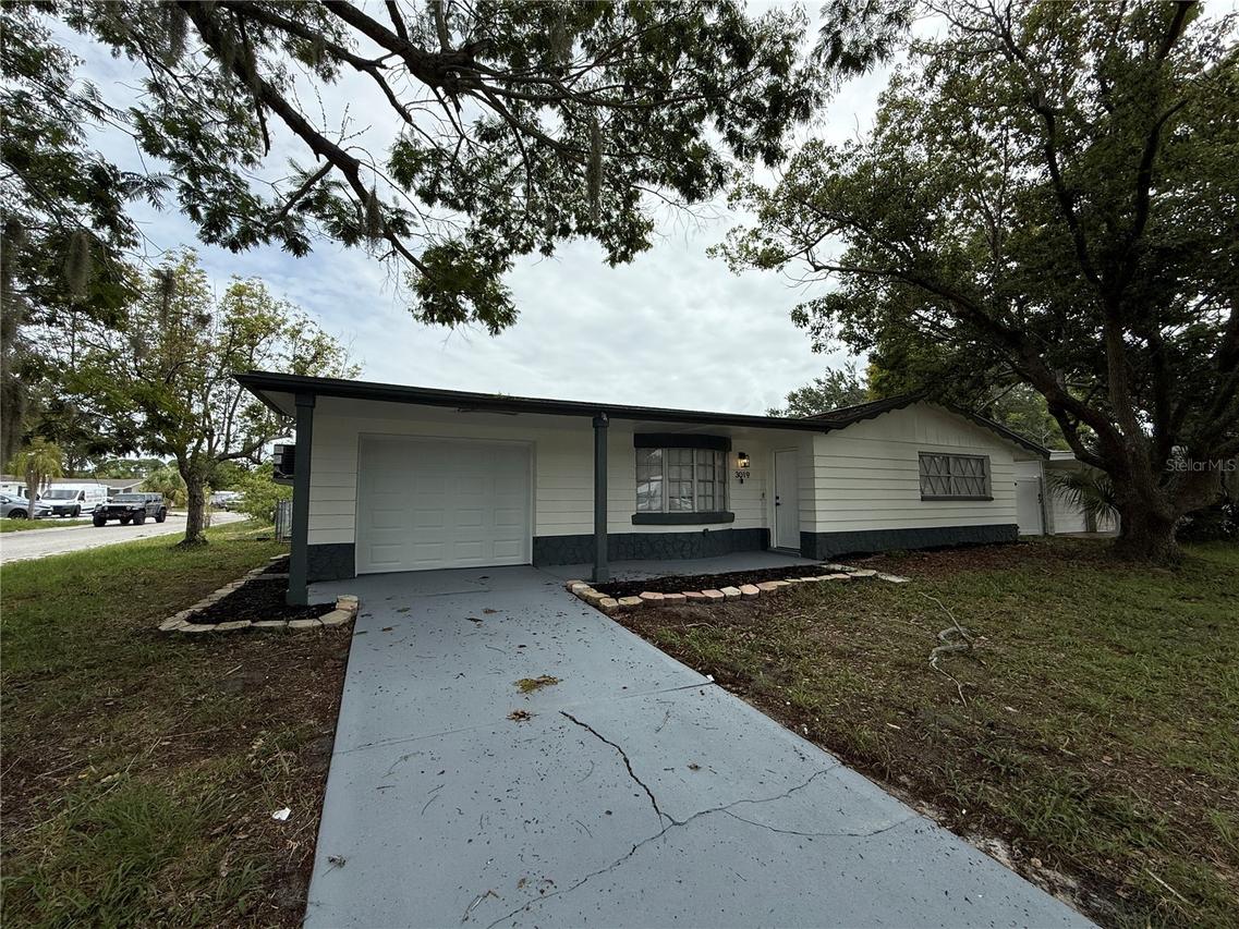 3019 Lloyd Dr., Holiday, FL 34691