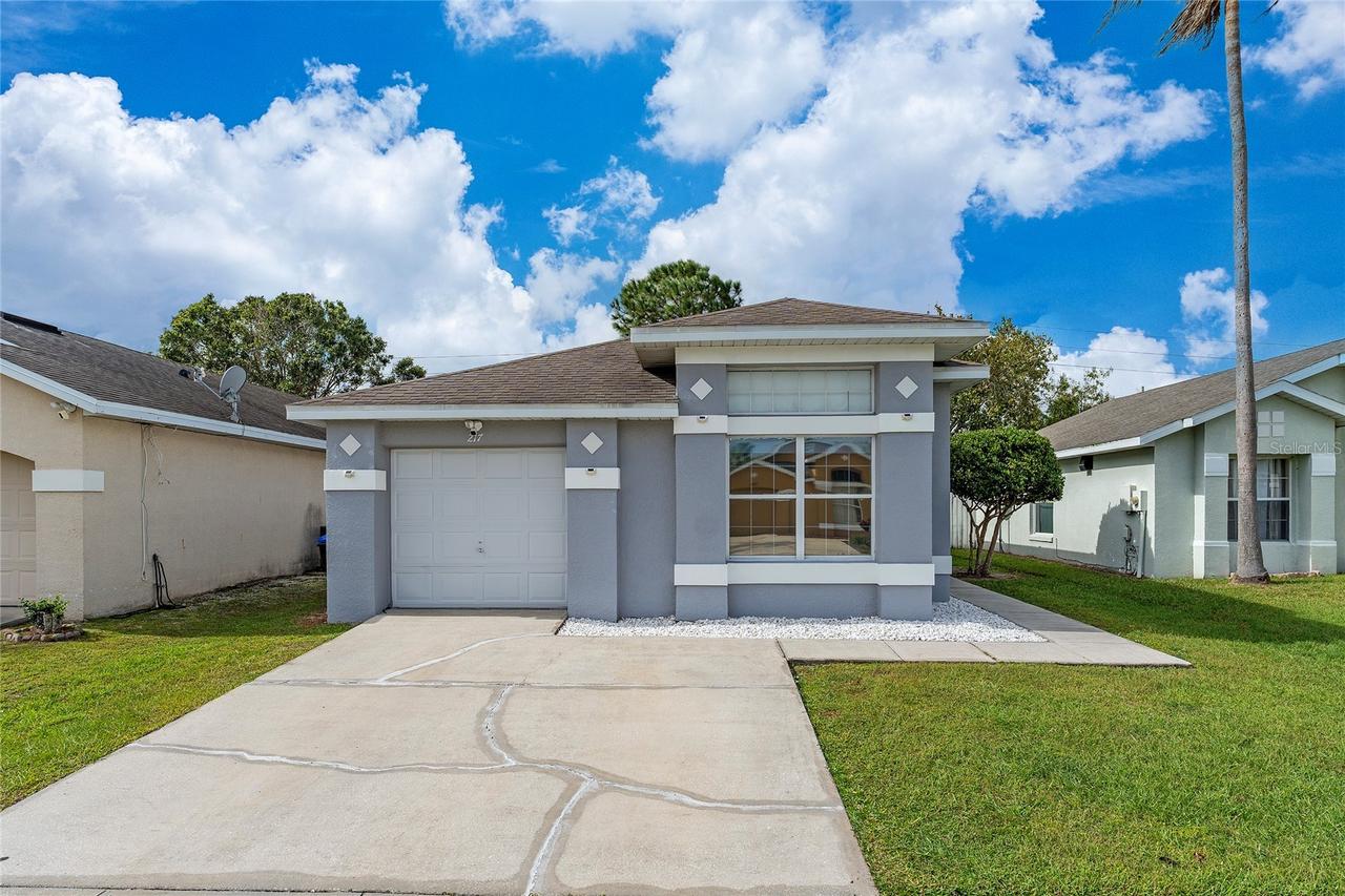 217 Woodbay Ct., Orlando, FL 32824