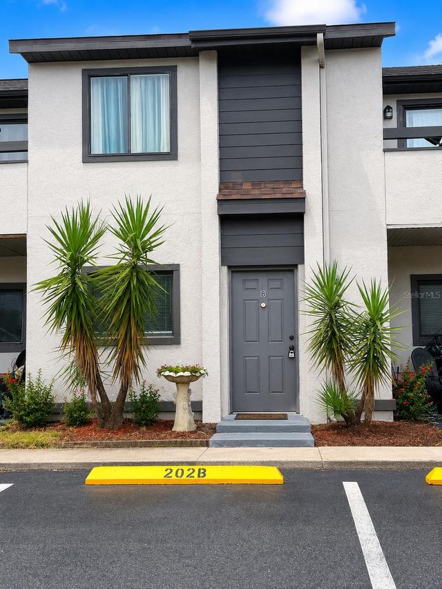 202 Eden Ln. #B, Kissimmee, FL 34743