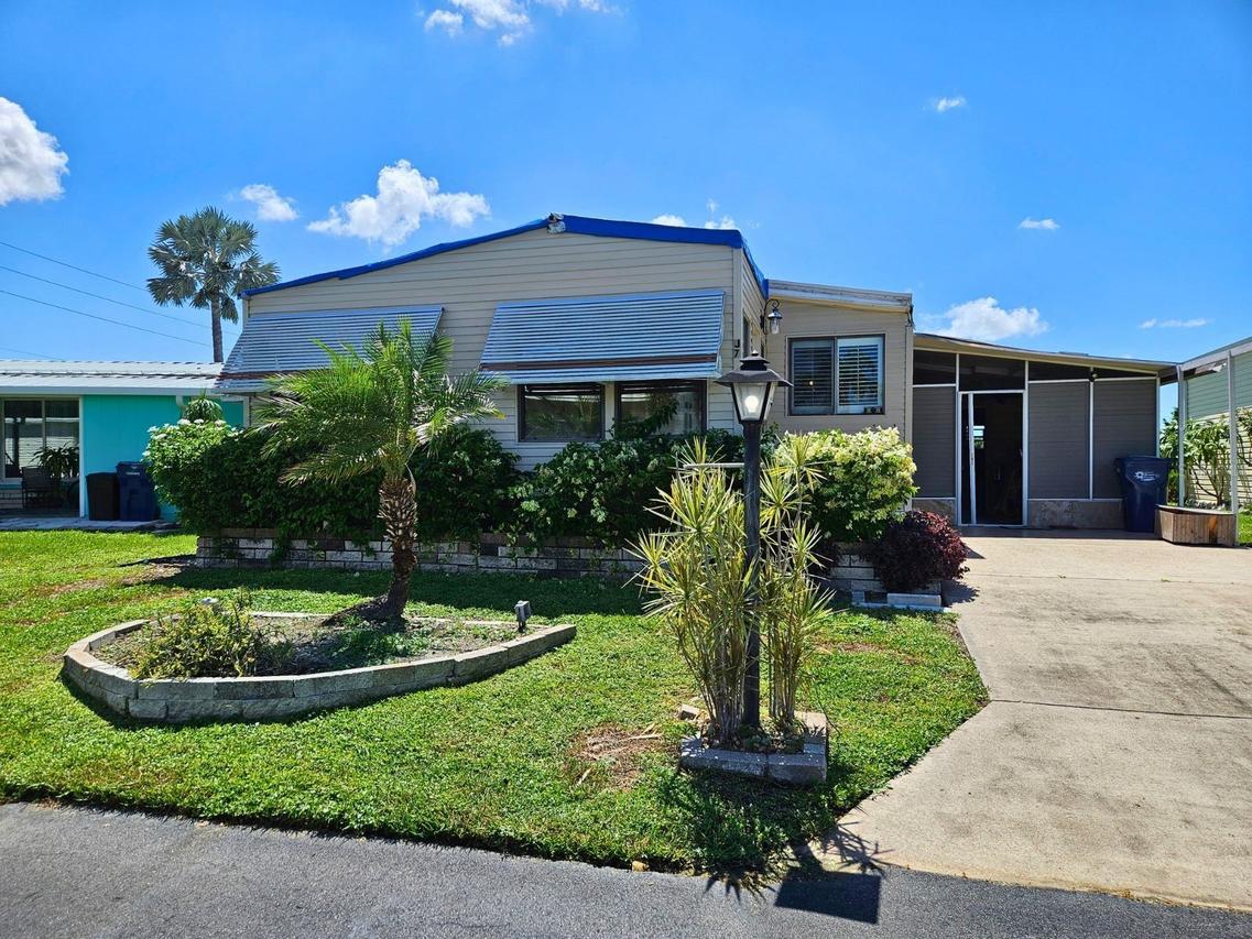 5316 53rd Ave. #J7, Bradenton, FL 34203