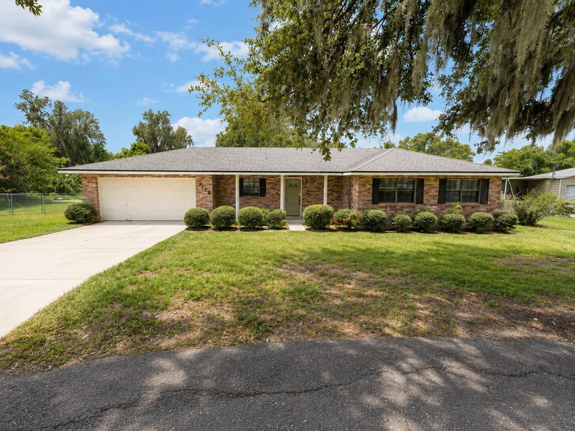 7126 Sheffield Dr., Lakeland, FL 33810