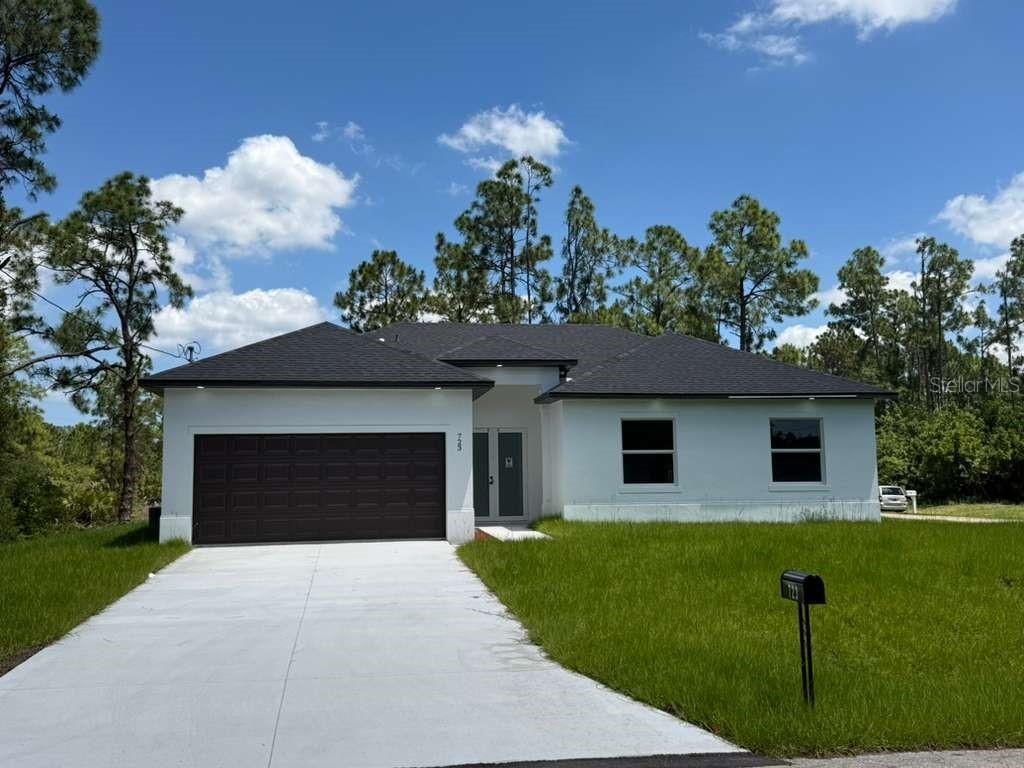 723 Epps Brown St., Lehigh Acres, FL 33974