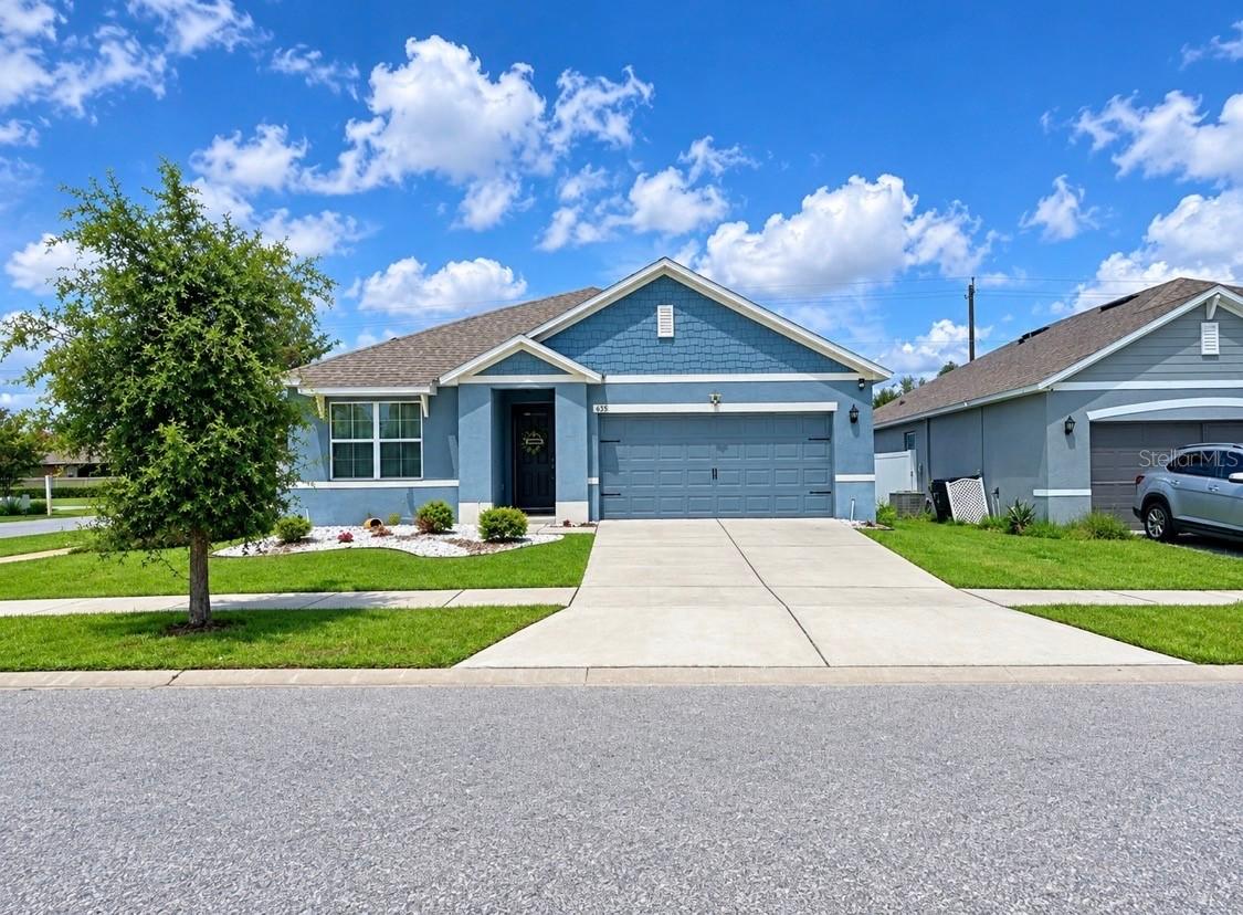635 Autumn Stream Dr., Auburndale, FL 33823