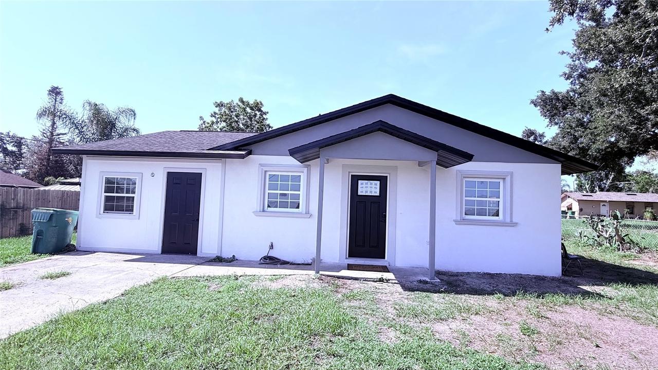 606 Ridgewood Ave., Dundee, FL 33838