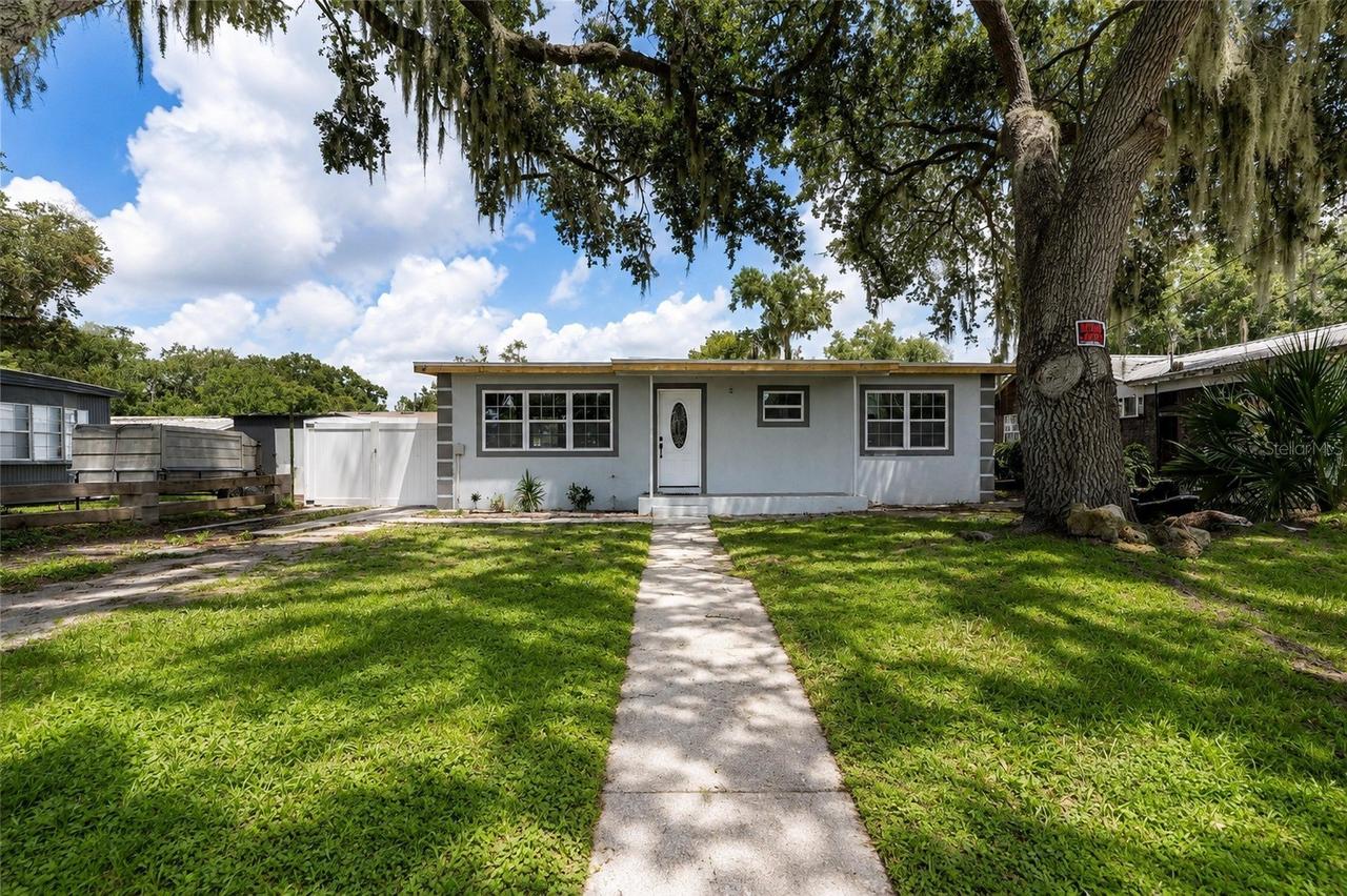 2030 Milton St., Lakeland, FL 33801