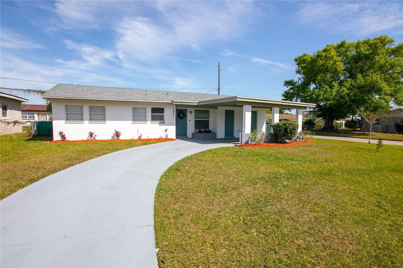 1831 Aaron Ave., Orlando, FL 32811