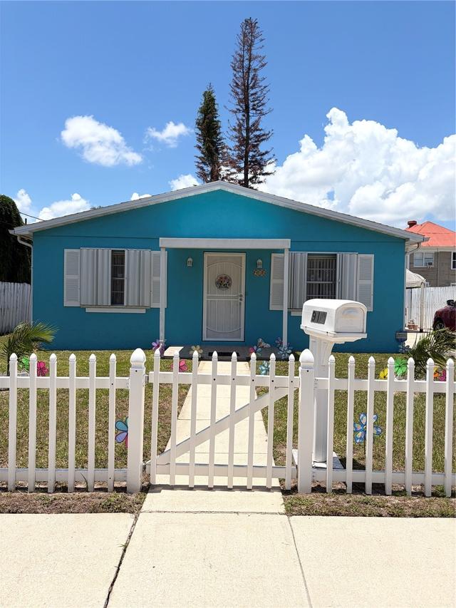 918 Brack St., Kissimmee, FL 34744