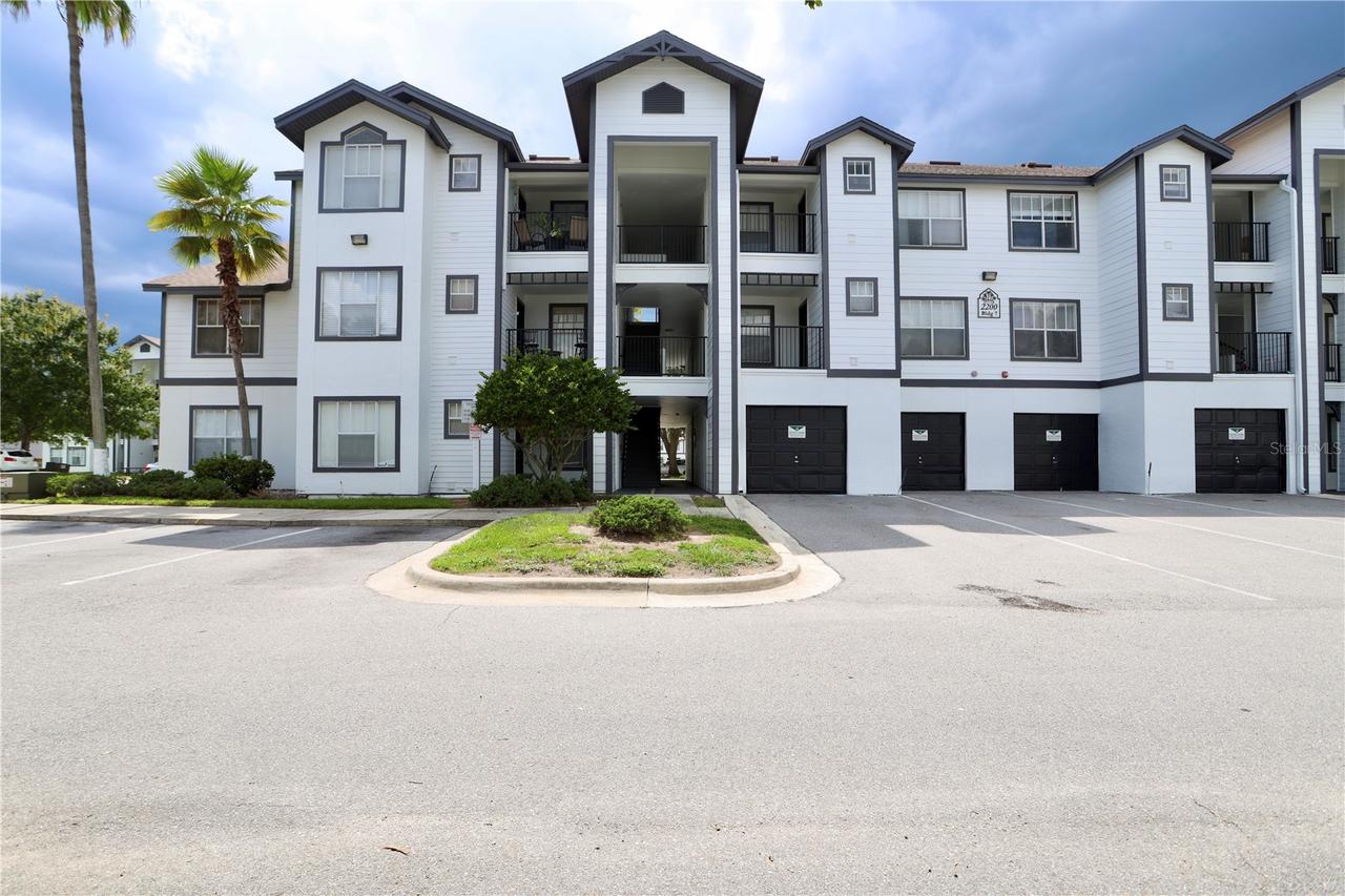 2207 Antigua Pl. #717, Kissimmee, FL 34741