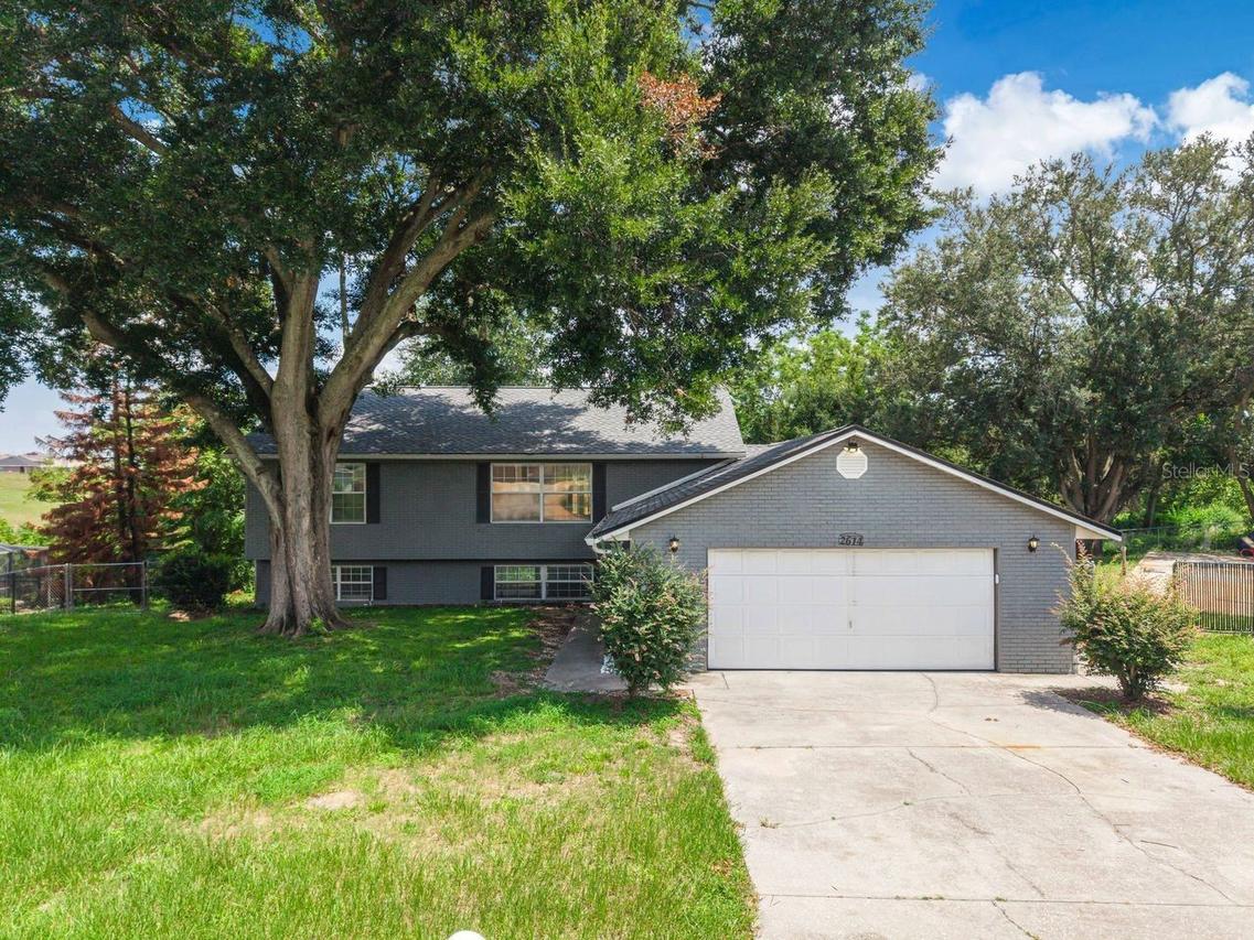 2614 Crest Dr., Haines City, FL 33844