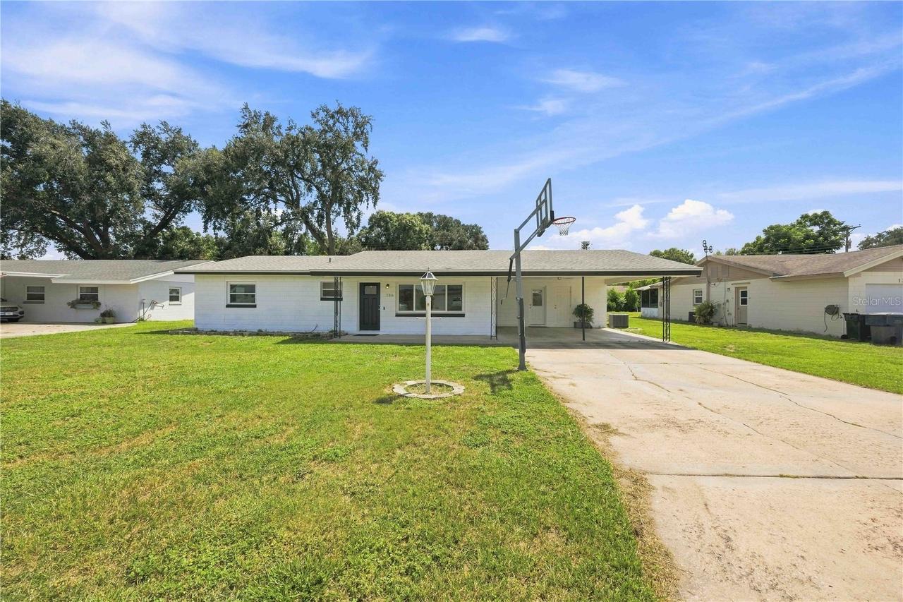 136 Whitman Rd., Winter Haven, FL 33884