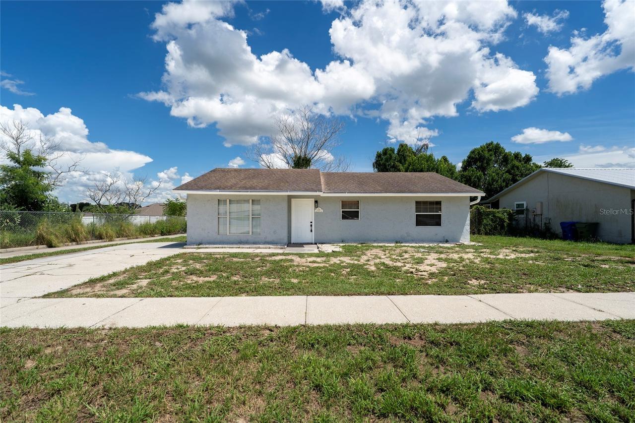 276 18th St., Winter Haven, FL 33881