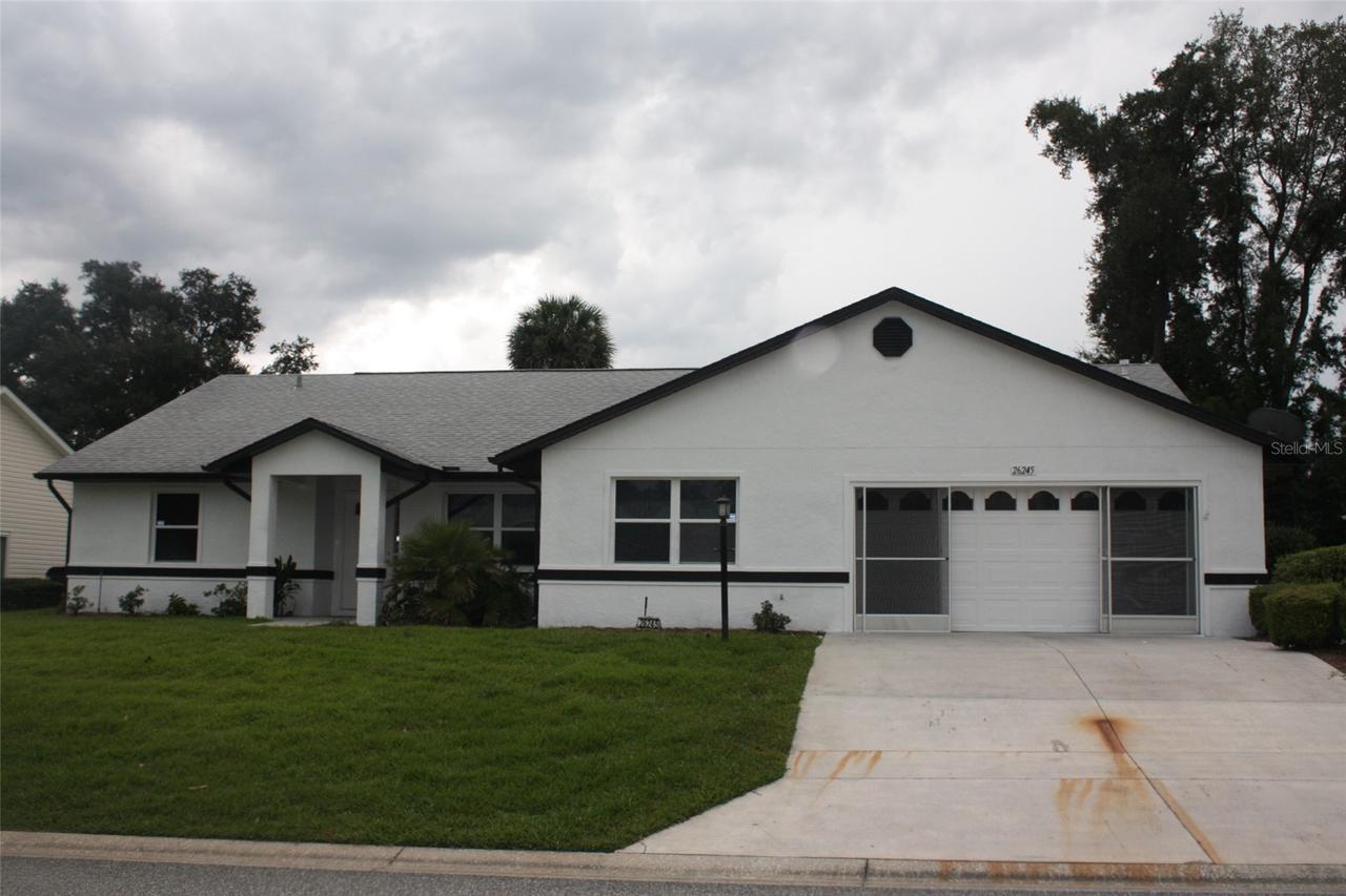 26245 Newcombe Cir., Leesburg, FL 34748