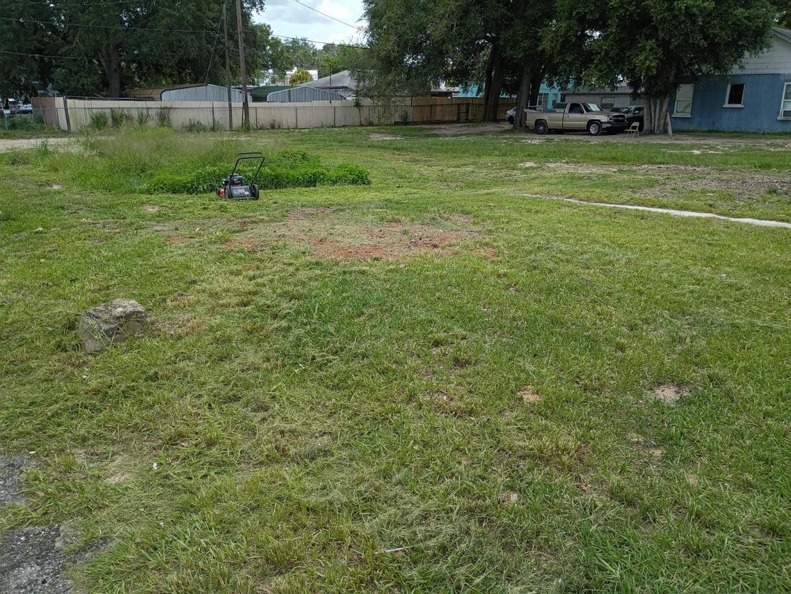 15 W Sessoms Ave., Lake Wales, FL 33853