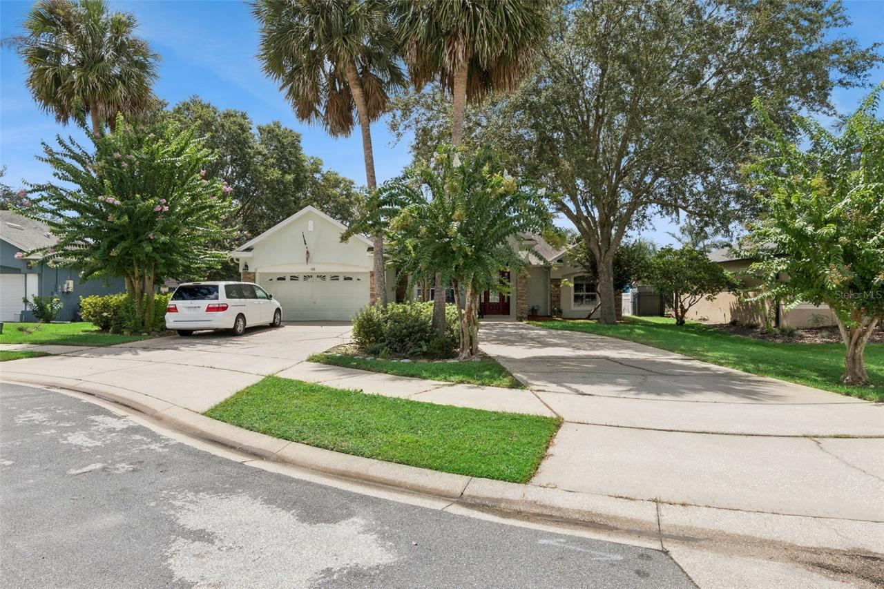 106 Oak Haven Cir., Deland, FL 32720