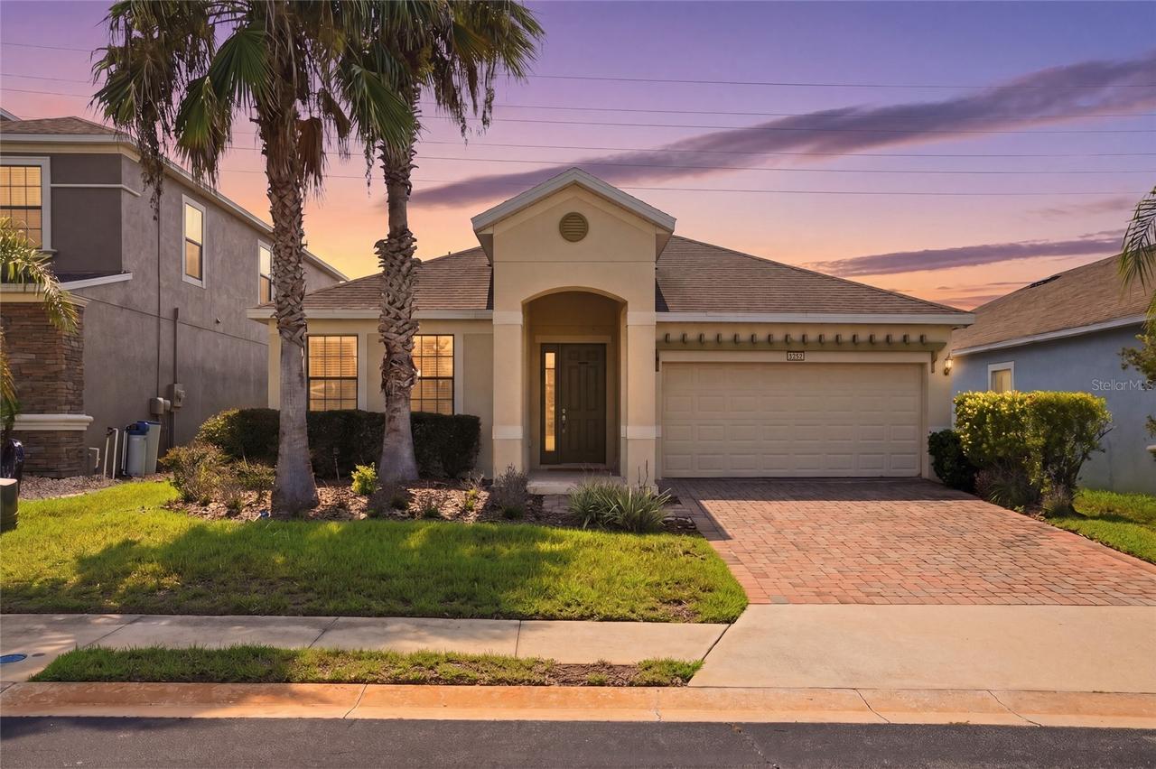2275 Victoria Dr., Davenport, FL 33837