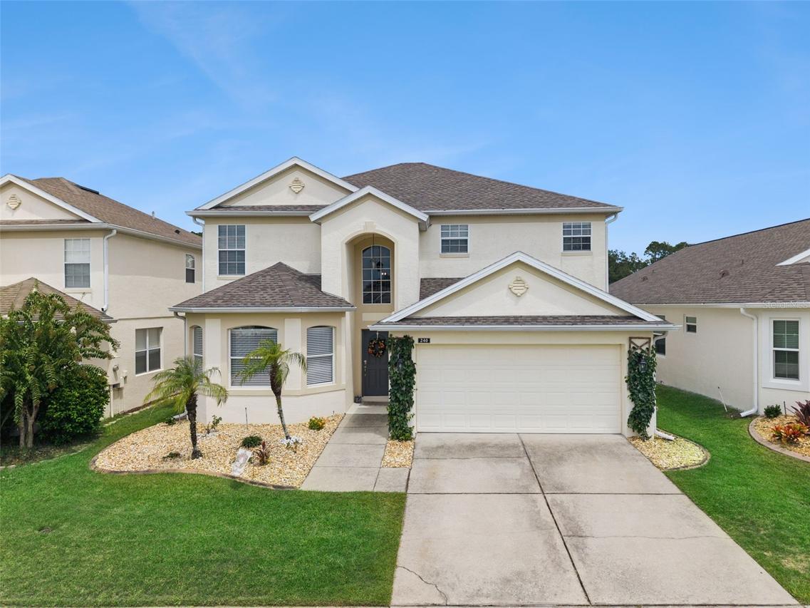 240 Higher Combe Dr., Davenport, FL 33897