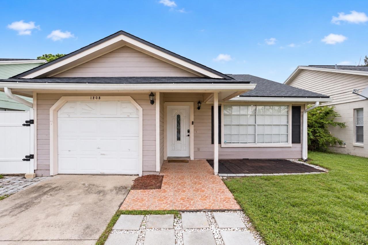 1208 Roma Ct., Orlando, FL 32825