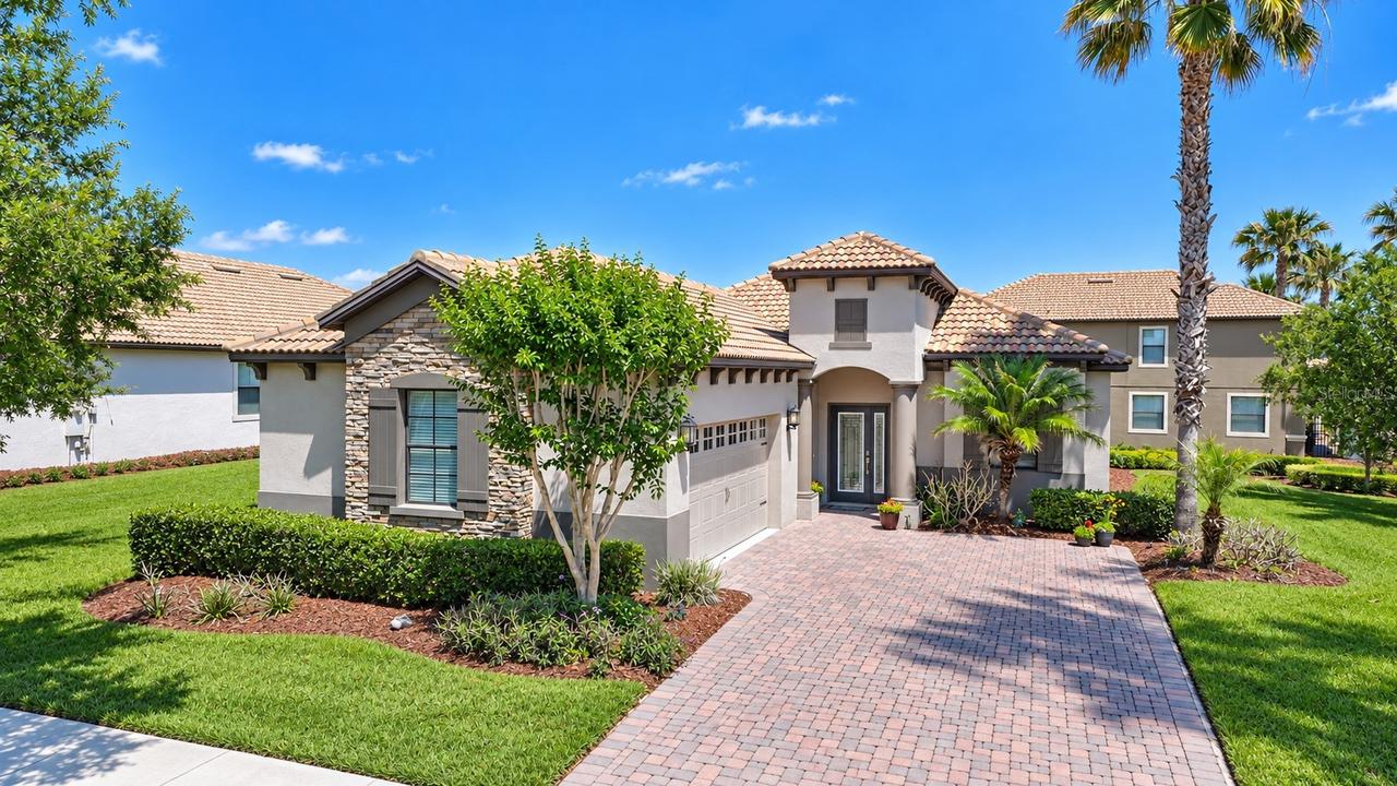 8961 Dove Valley Way, Davenport, FL 33896