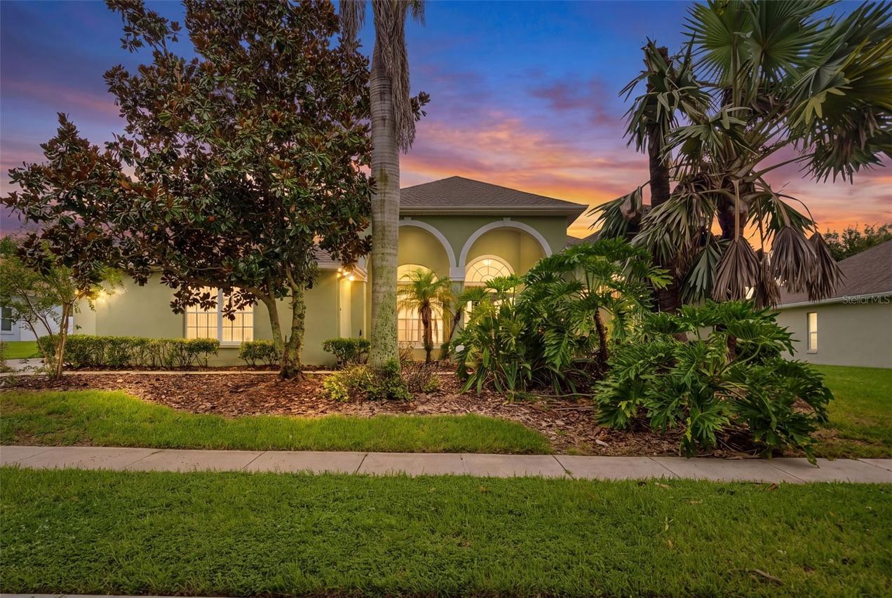 2806 Spinning Silk Ct., Kissimmee, FL 34747