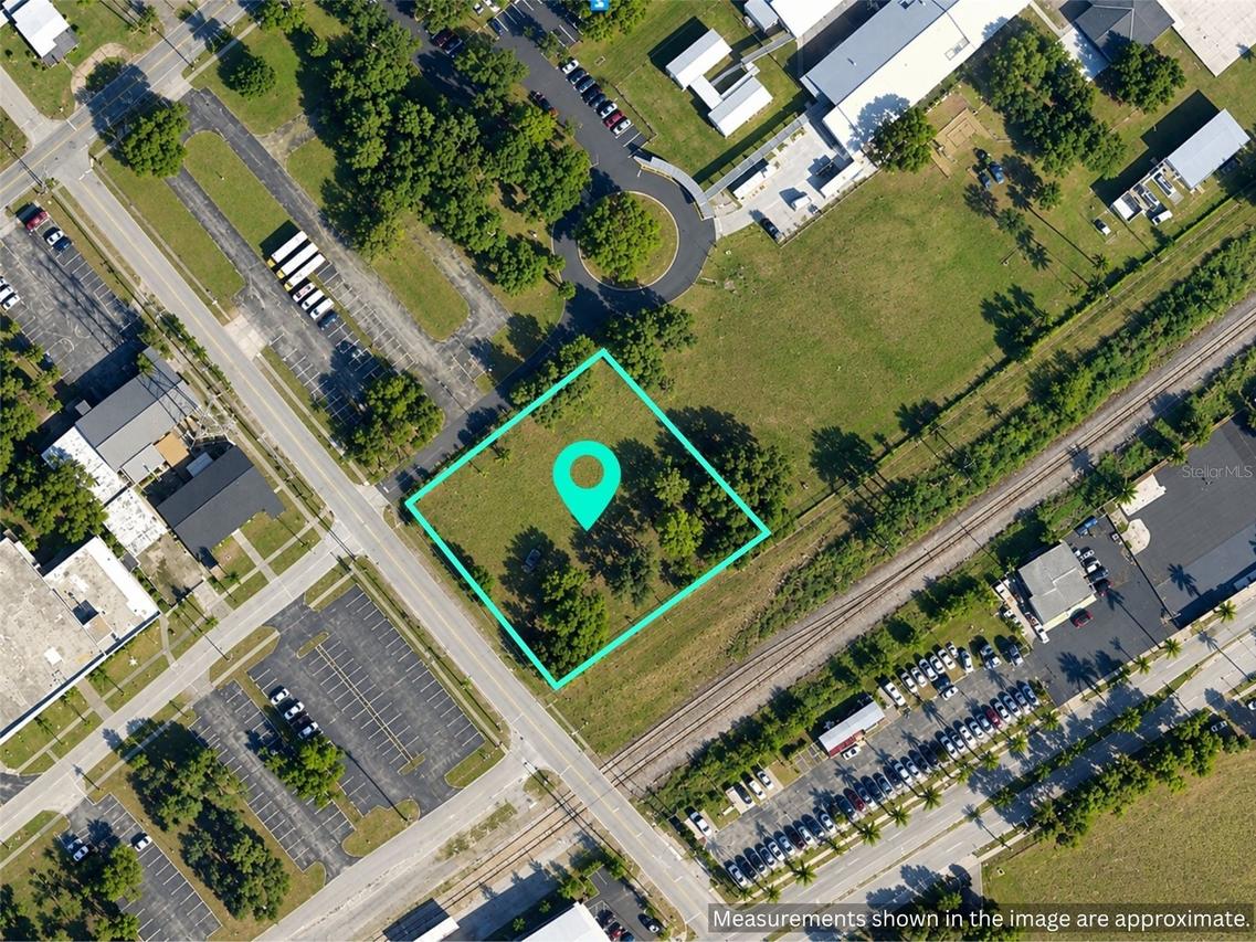 1001 Tarpon St., Fort Myers, FL 33916