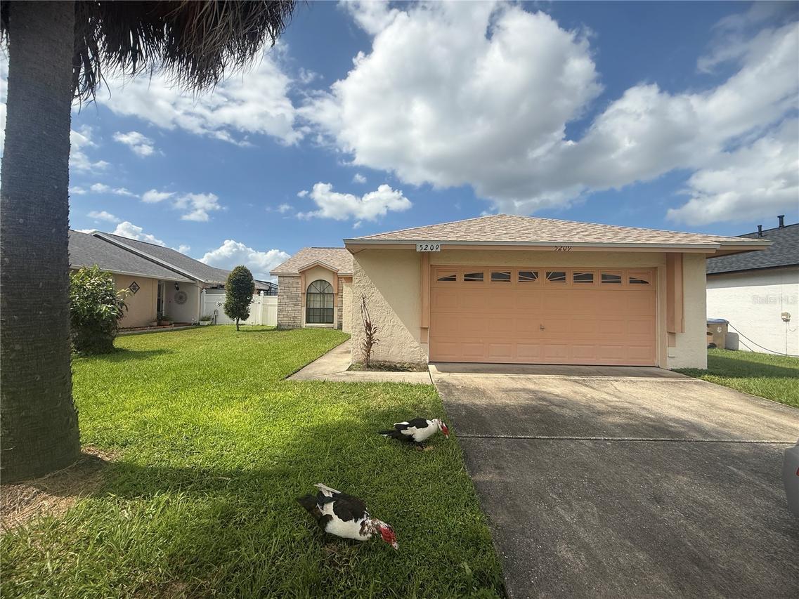 5209 Broken Arrow Dr., Kissimmee, FL 34746