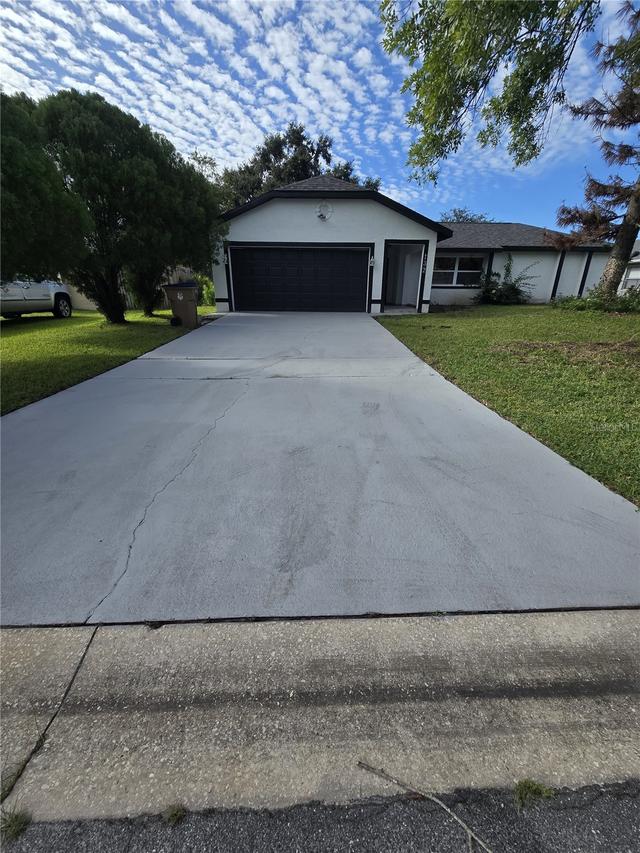 132 Acapulco Dr., Kissimmee, FL 34743