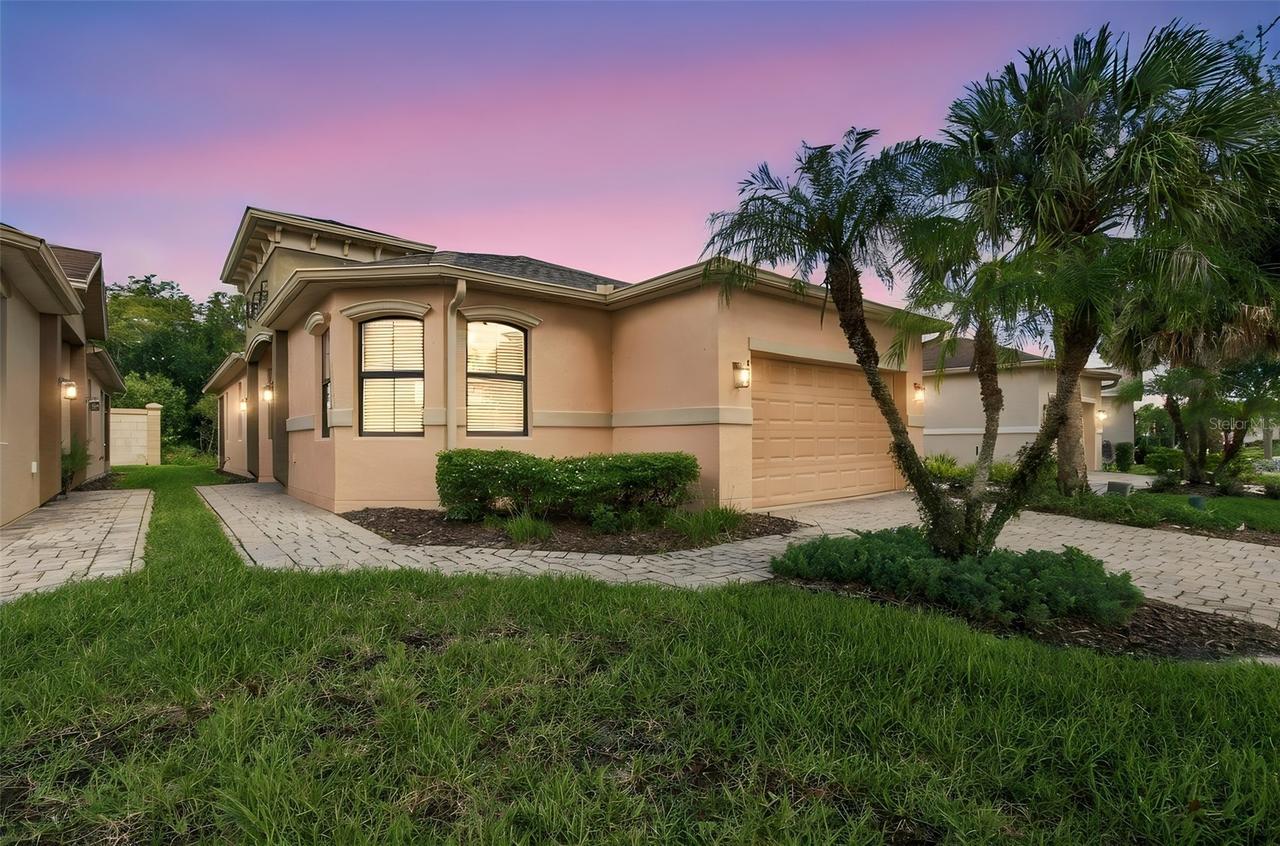 884 Grand Canal Dr., Kissimmee, FL 34759