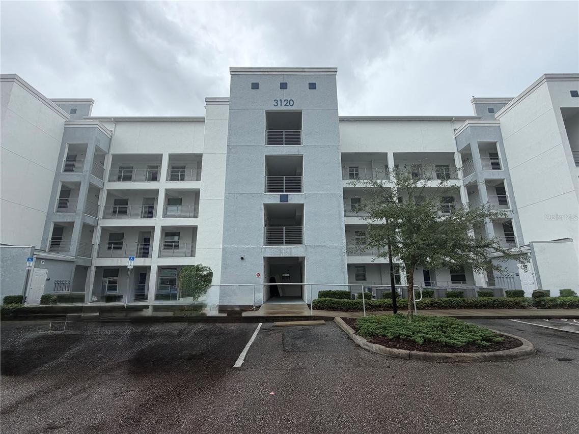 3120 Paradox Cir. #307, Kissimmee, FL 34746