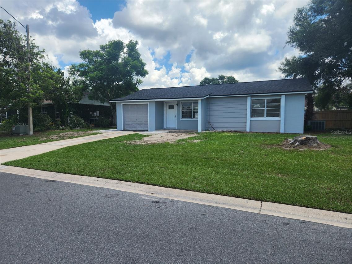 275 Azalea Dr., Kissimmee, FL 34743