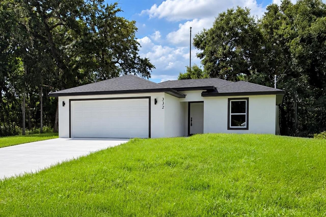 332 Lake Crescent Dr., Debary, FL 32713