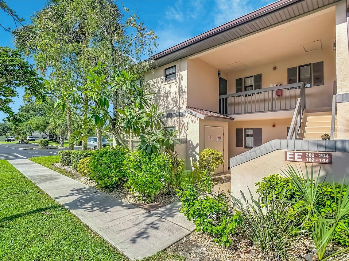 19505 Quesada Ave. #EE204, Port Charlotte, FL 33948