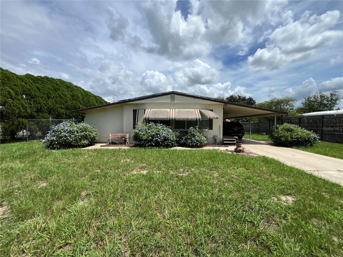 5974 Foxhollow Dr., Winter Haven, FL 33884