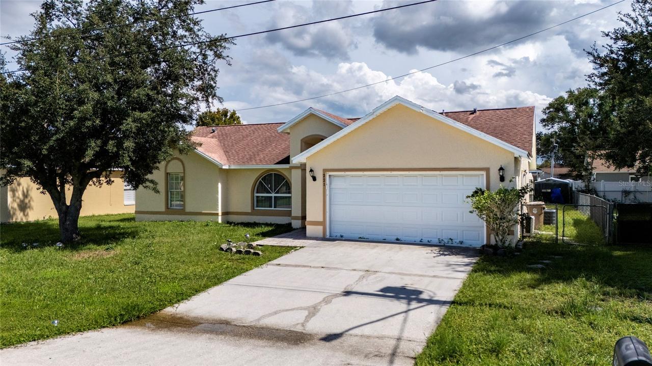 221 Chadworth Dr., Kissimmee, FL 34758