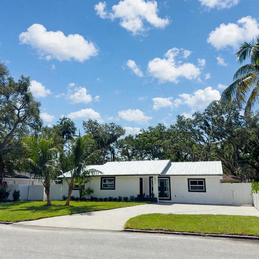 1822 2nd Ave., Bradenton, FL 34208