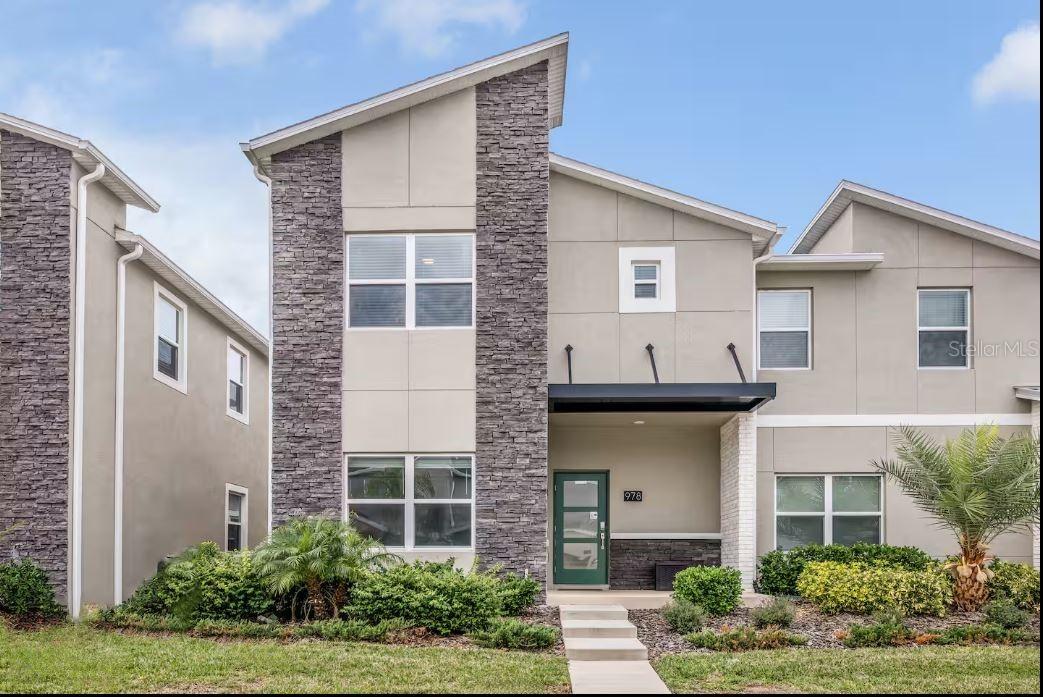 978 Splash Shot Pl., Davenport, FL 33896