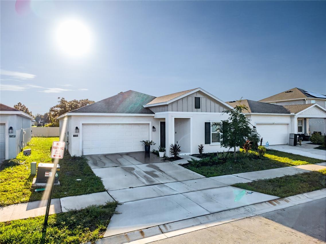 1173 Deepwater Cir., Eagle Lake, FL 33839