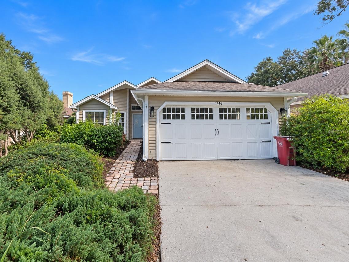 1446 Walden Oaks Pl., Plant City, FL 33563