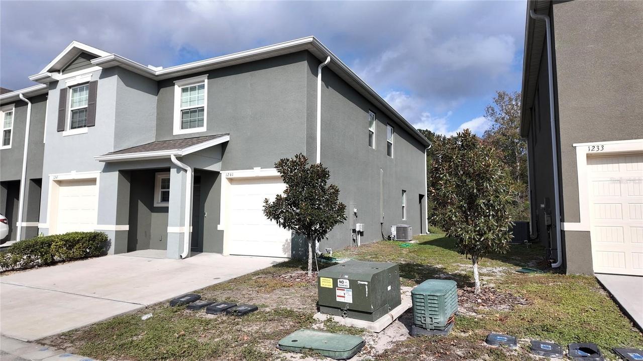 1241 Yellow Finch Dr., Davenport, FL 33837
