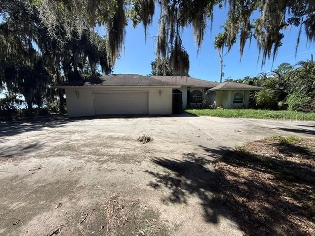 603 Lake Josephine Shores Rd., Sebring, FL 33875