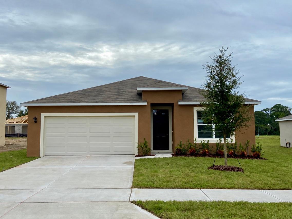 2760 Grand Central Ave., Tavares, FL 32778