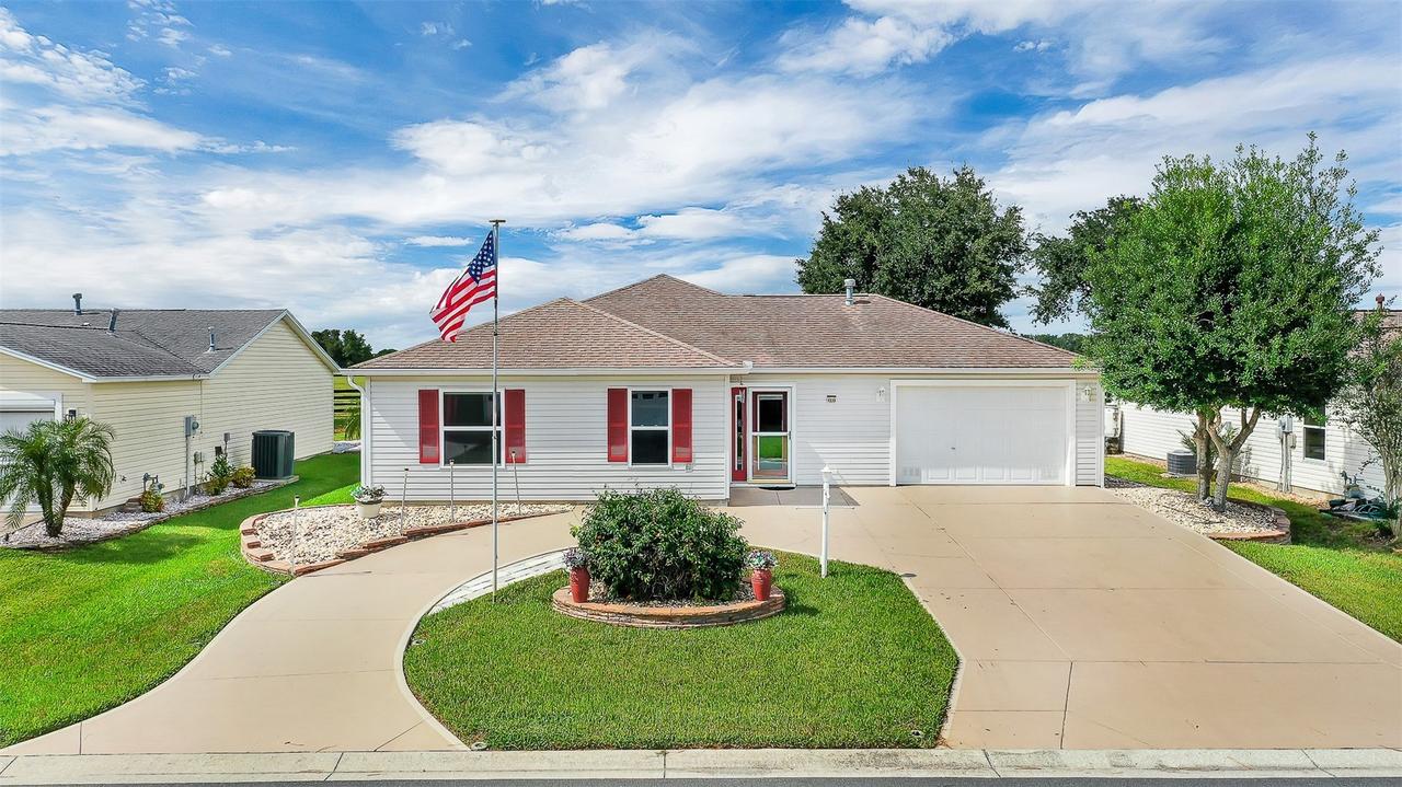 1230 Carvello Dr., The Villages, FL 32162