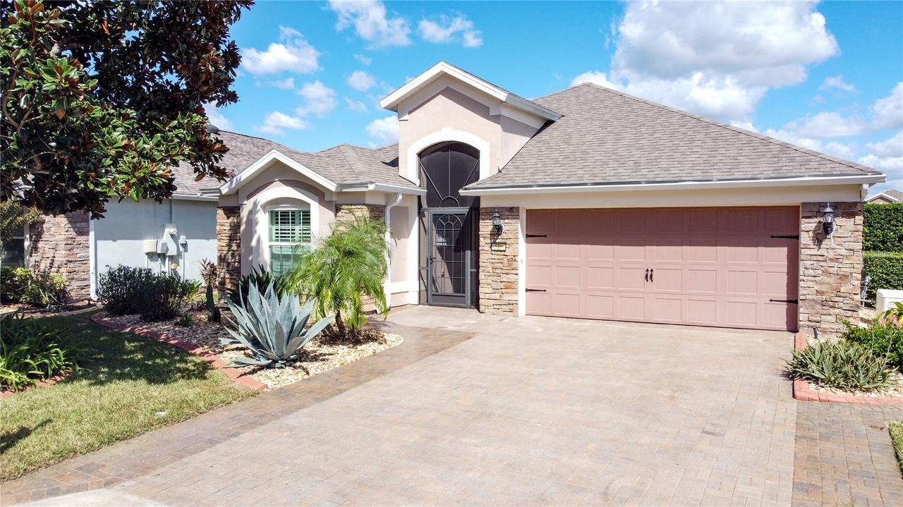 516 Playa Dr, Davenport, FL 33837