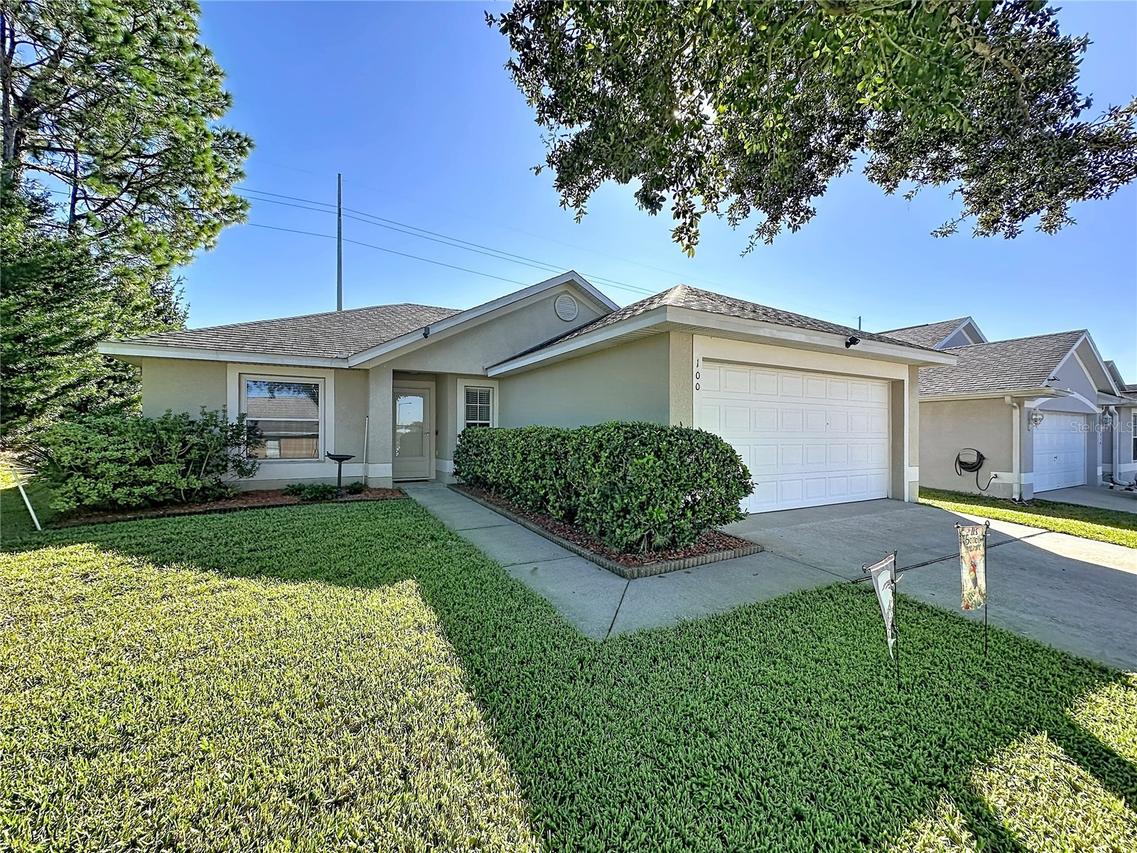 100 Halstead Dr, Davenport, FL 33897